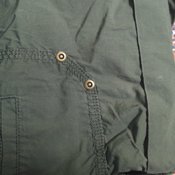 Forest green short shorts size Large - Picture 3 of 5